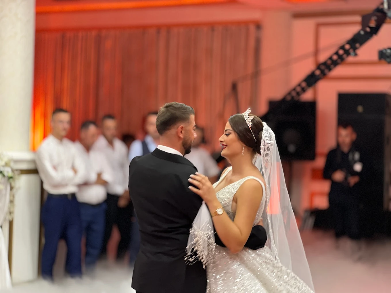 Atmosferë e brendshme në Modus